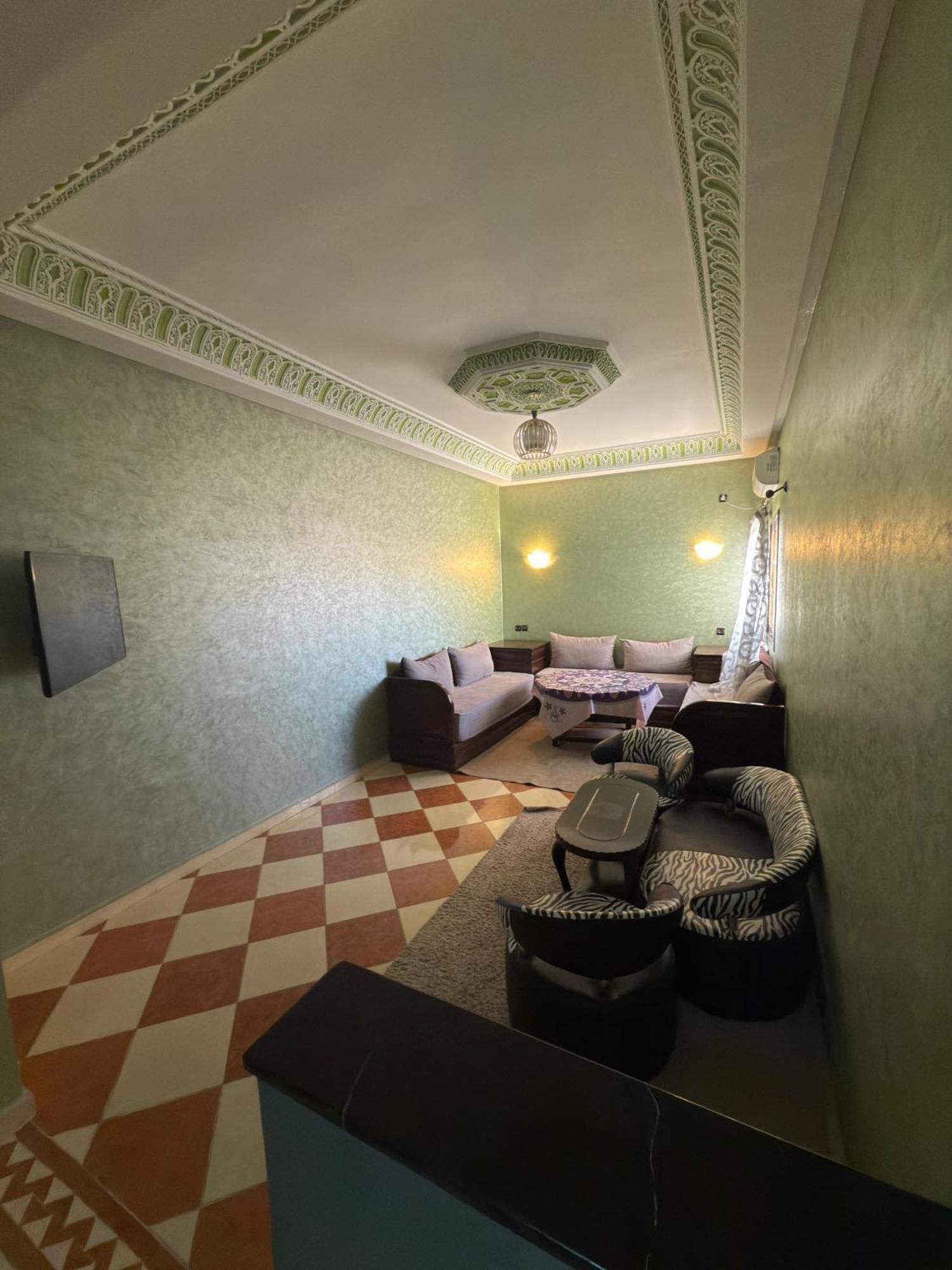 Residence Dikre 우아르자자테 객실 사진